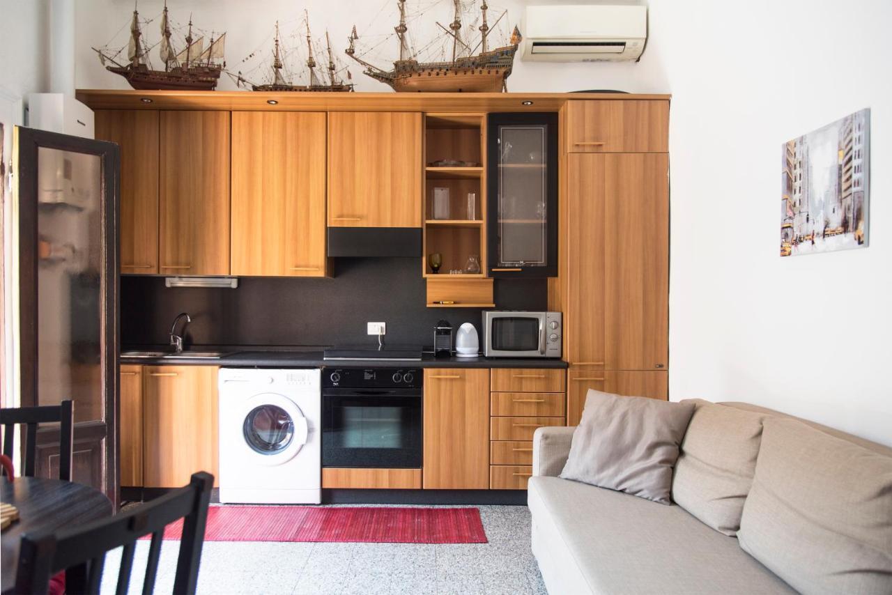 Peaceful Court Apartment In Shopping District Milaan Buitenkant foto